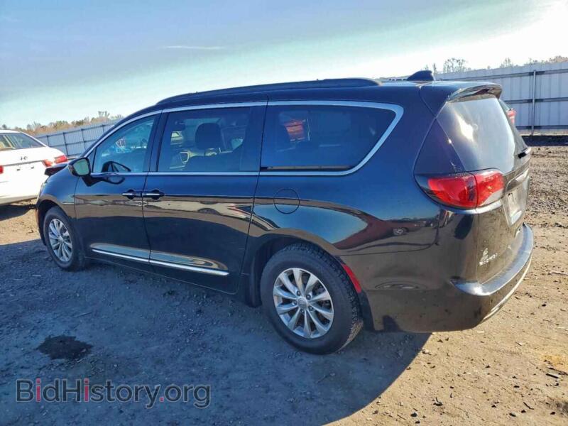 2017 Chrysler PACIFICA (VIN 2C4RC1BG0HR778153) — фото 2 из 13