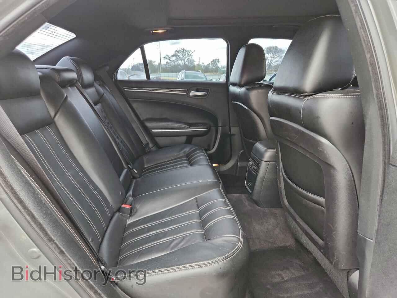 2018 CHRYSLER 300 - VIN: 2C3CCABG0JH143018 - Фото 10