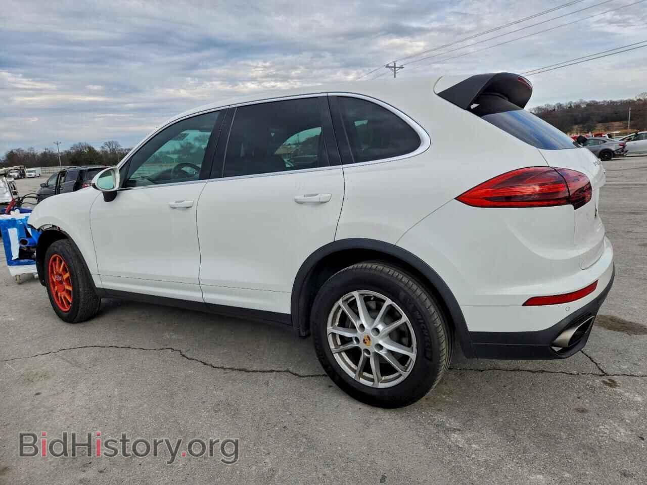 2016 PORSCHE CAYENNE - VIN: WP1AA2A22GKA15531 - Фото 2