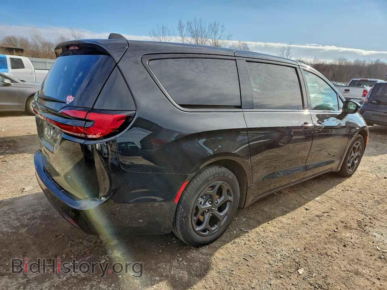 2023 CHRYSLER PACIFICA - VIN: 2C4RC1S74PR584448 - Фото 3
