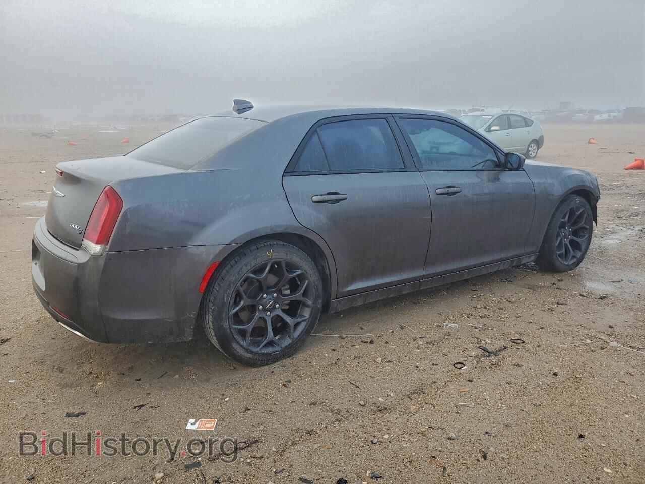 2019 CHRYSLER 300 - VIN: 2C3CCABG6KH697763 - Фото 3