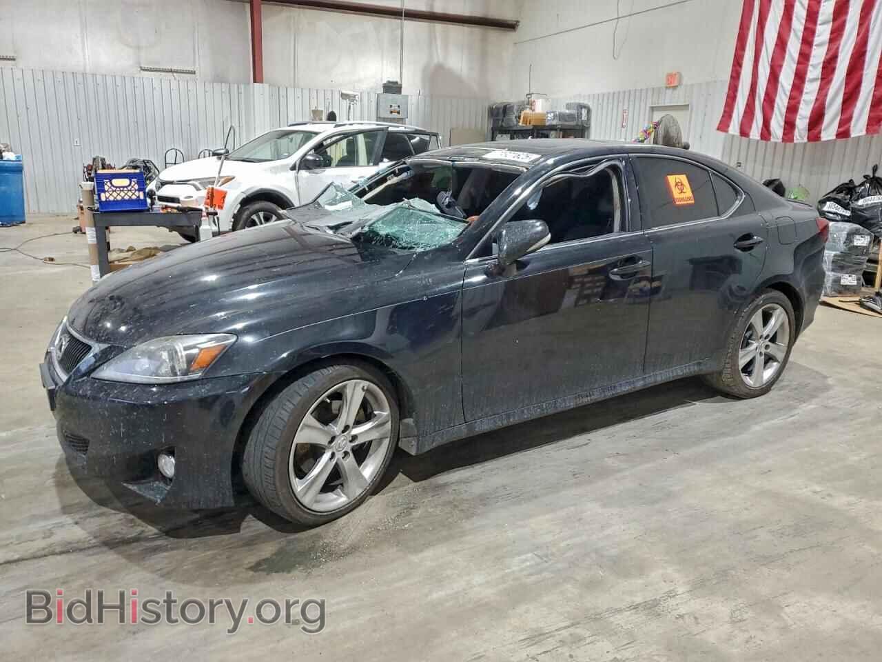 Photo JTHBF5C29B5150548 - LEXUS IS 2011
