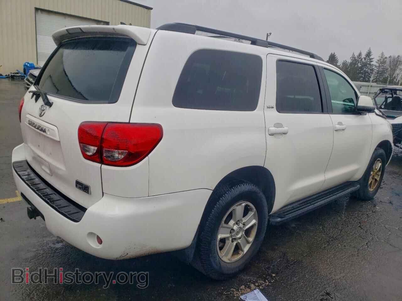 2011 TOYOTA SEQUOIA - VIN: 5TDBY5G18BS049332 - Фото 3
