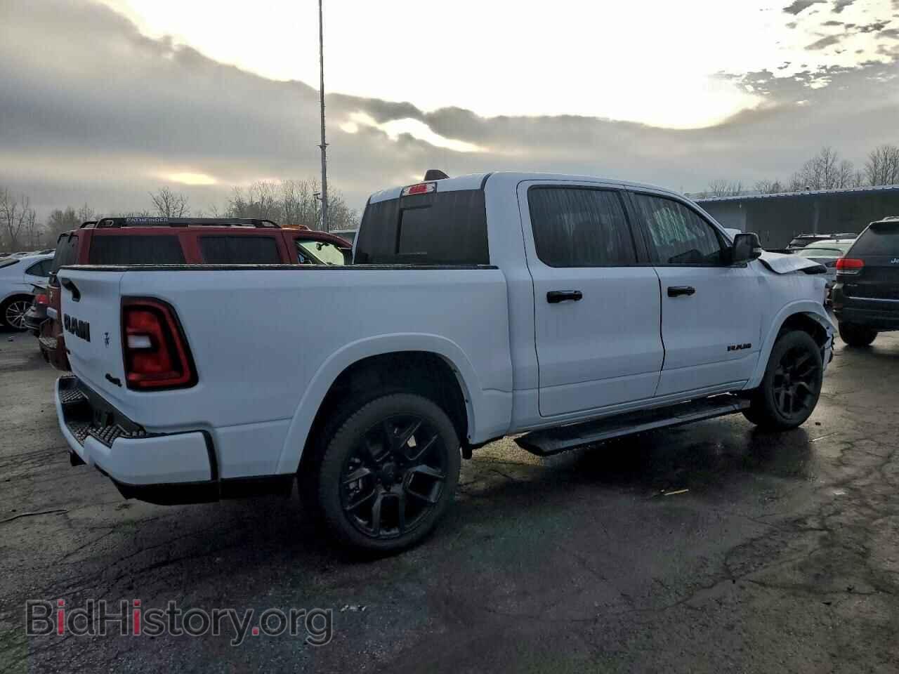 2025 RAM 1500 - VIN: 1C6SRFJP3SN623560 - Фото 3