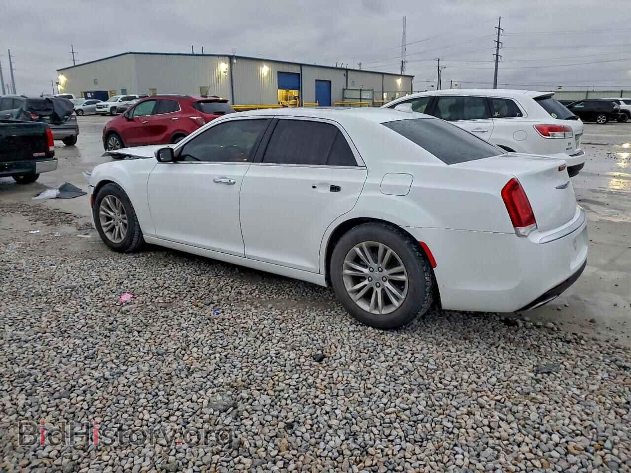 2016 CHRYSLER 300 - VIN: 2C3CCAEG3GH116481 - Photo 2
