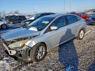 2015 Ford FOCUS SE, серебристый — VIN 1FADP3F20FL339863, Copart