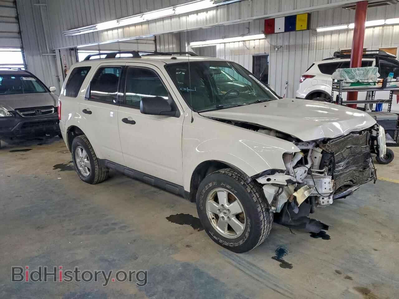 2011 FORD ESCAPE - VIN: 1FMCU0D71BKB86949 - Фото 4