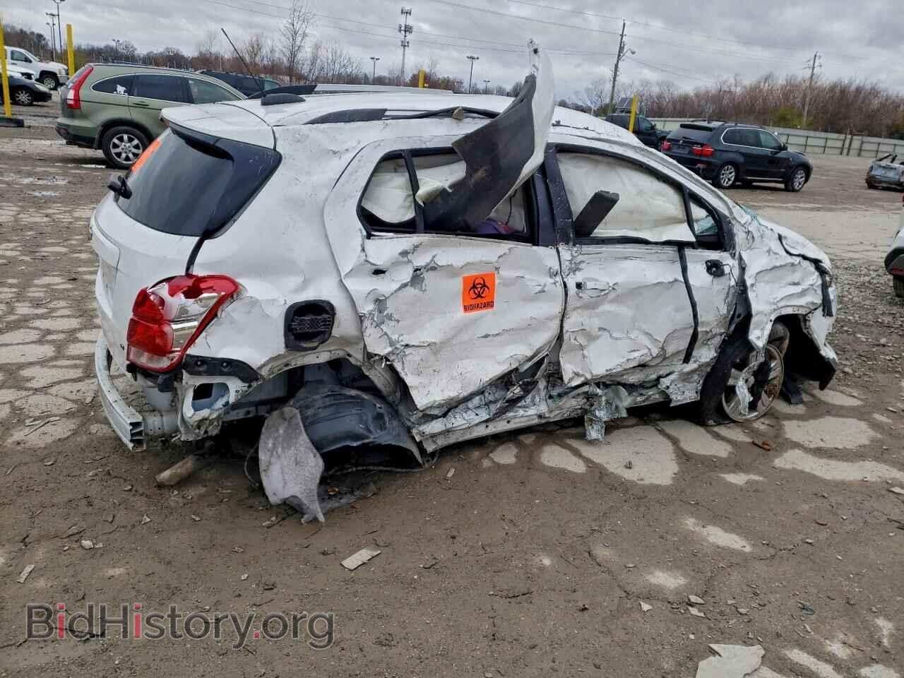 2019 CHEVROLET TRAX - VIN: 3GNCJPSB3KL192576 - Фото 3