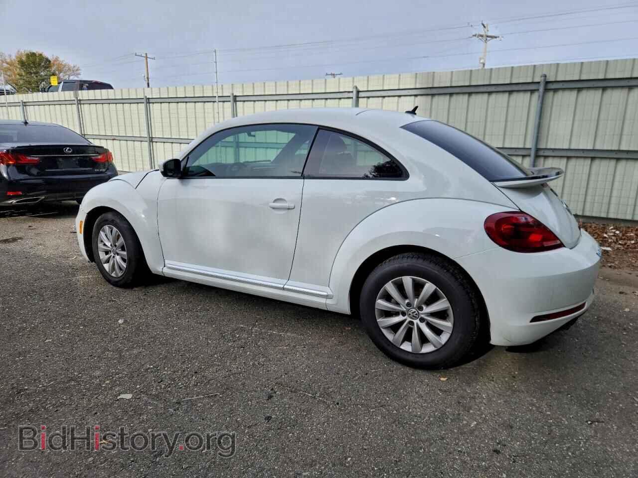2019 VOLKSWAGEN BEETLE - VIN: 3VWFD7AT3KM714945 - Фото 2