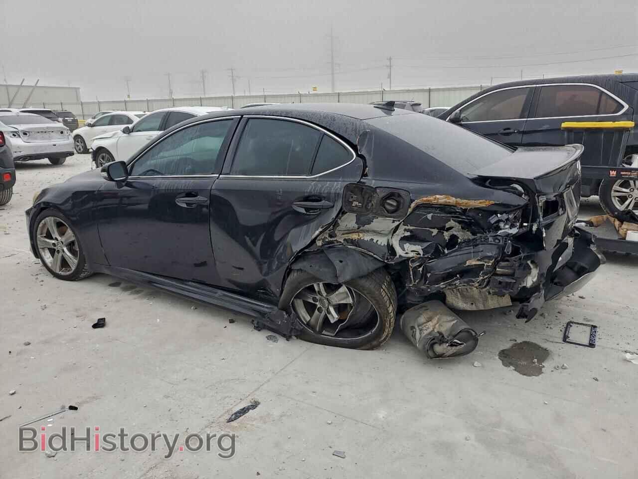 2011 LEXUS IS - VIN: JTHBF5C25B5141202 - Photo 2