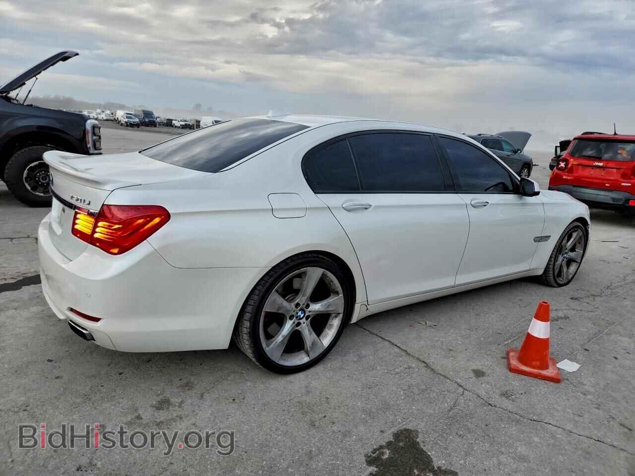 2009 BMW 7 SERIES - VIN: WBAKB83539CY60217 - Фото 3