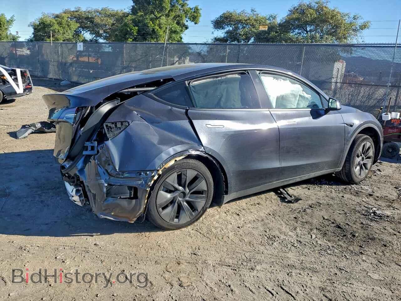 2025 TESLA MODEL Y - VIN: 7SAYGDED1SF316063 - Фото 3