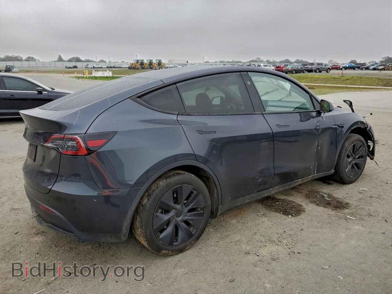2024 TESLA MODEL Y - VIN: 7SAYGDED1RF195304 - Фото 3