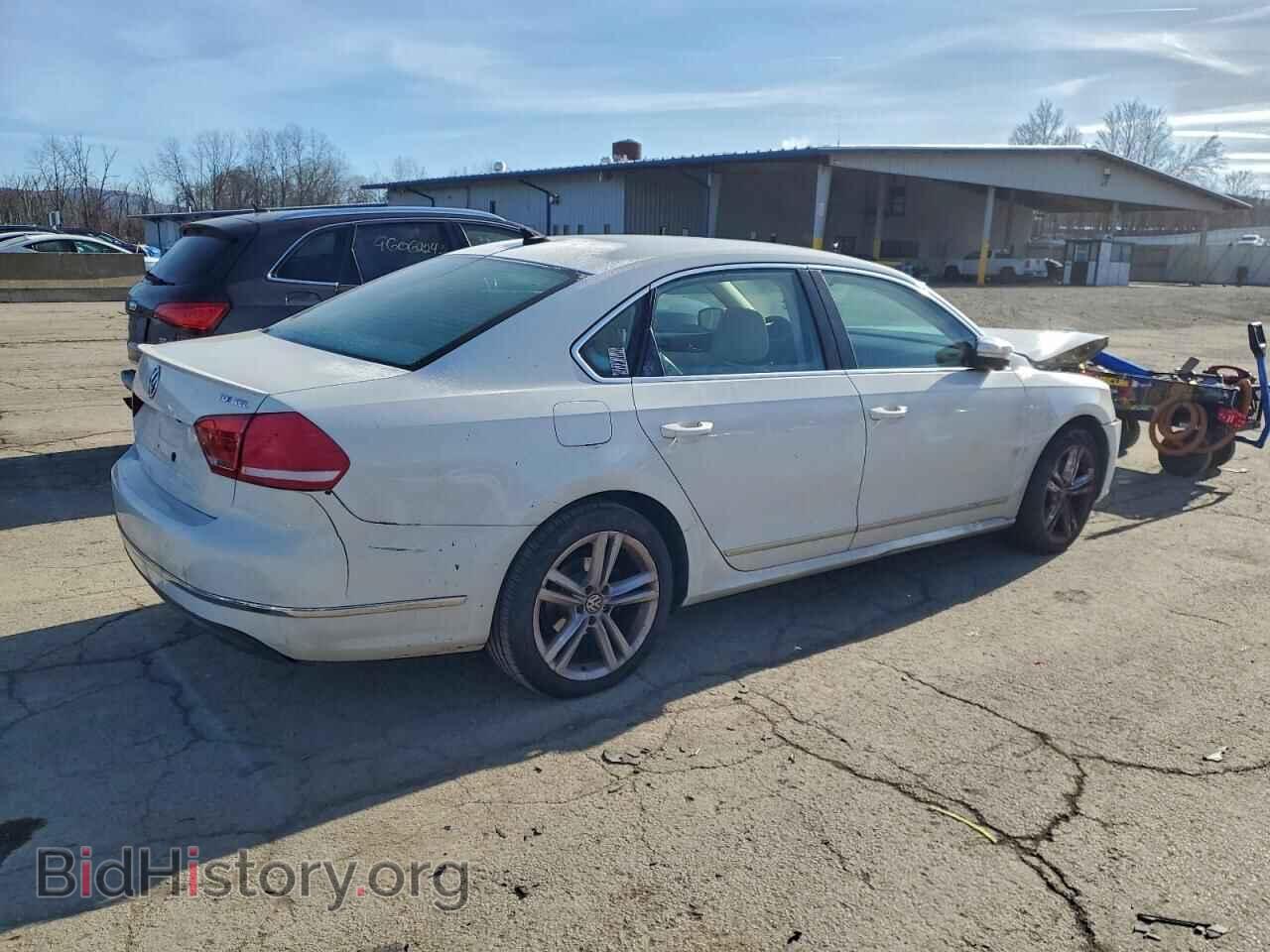 2014 VOLKSWAGEN PASSAT - VIN: 1VWCN7A32EC005882 - Фото 3