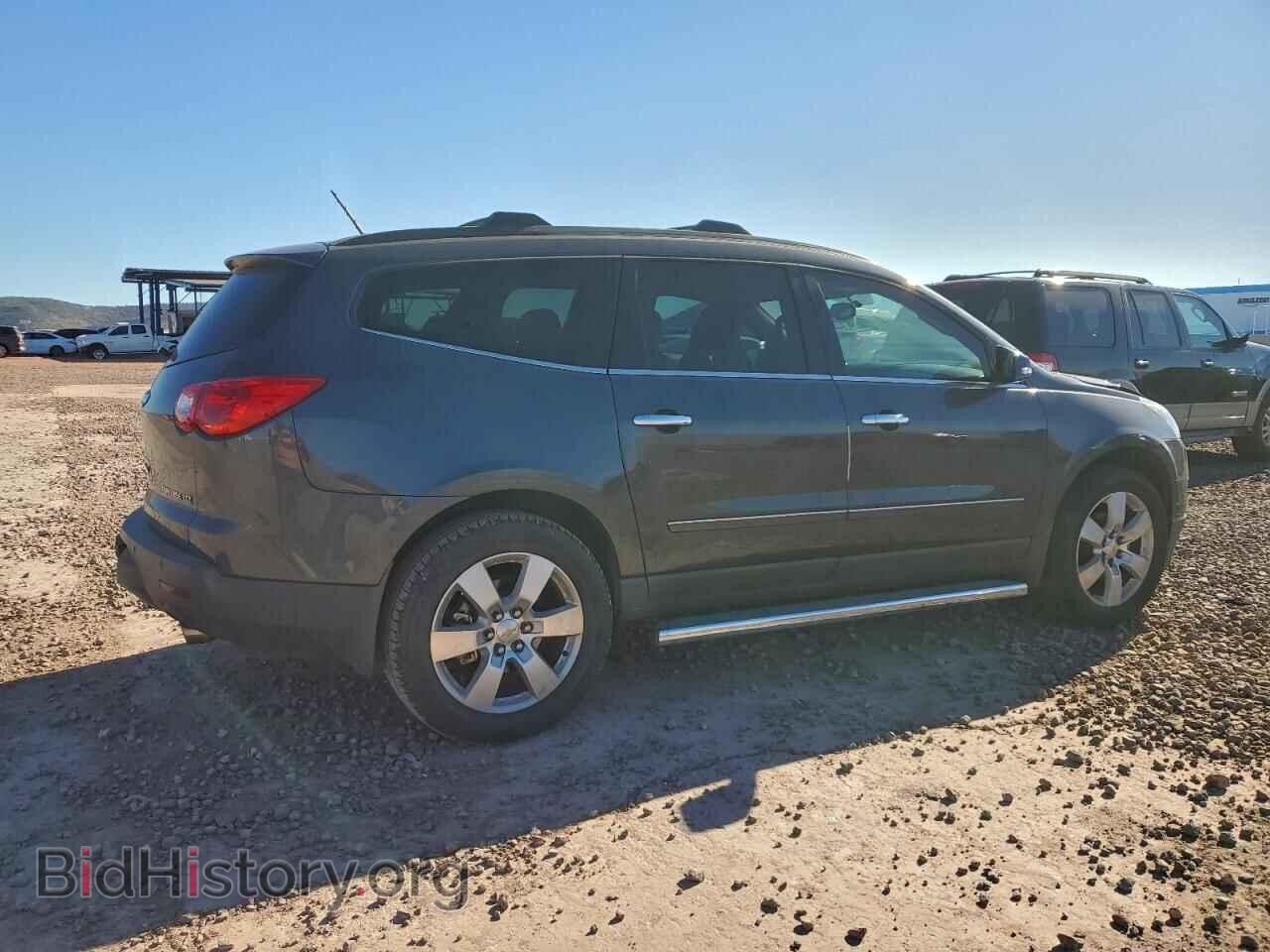 2012 CHEVROLET TRAVERSE - VIN: 1GNKRLED2CJ305596 - Фото 3