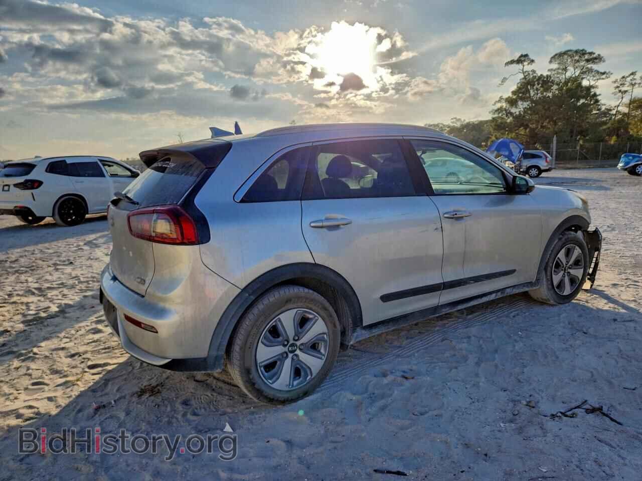2019 KIA NIRO - VIN: KNDCB3LC3K5217398 - Фото 3