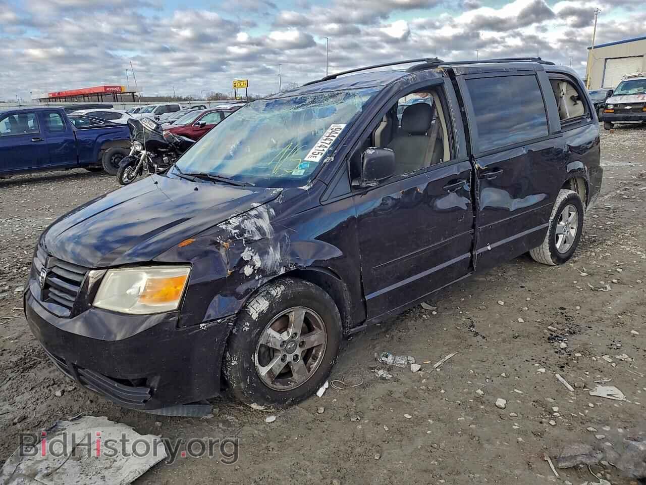 Фотография 2D4RN3D15AR396434 - DODGE CARAVAN 2010