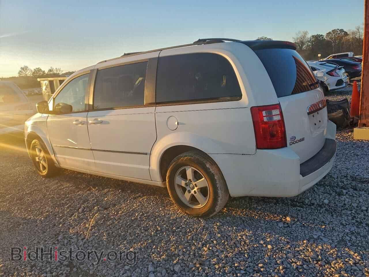 2010 DODGE CARAVAN - VIN: 2D4RN5D14AR461673 - Фото 2