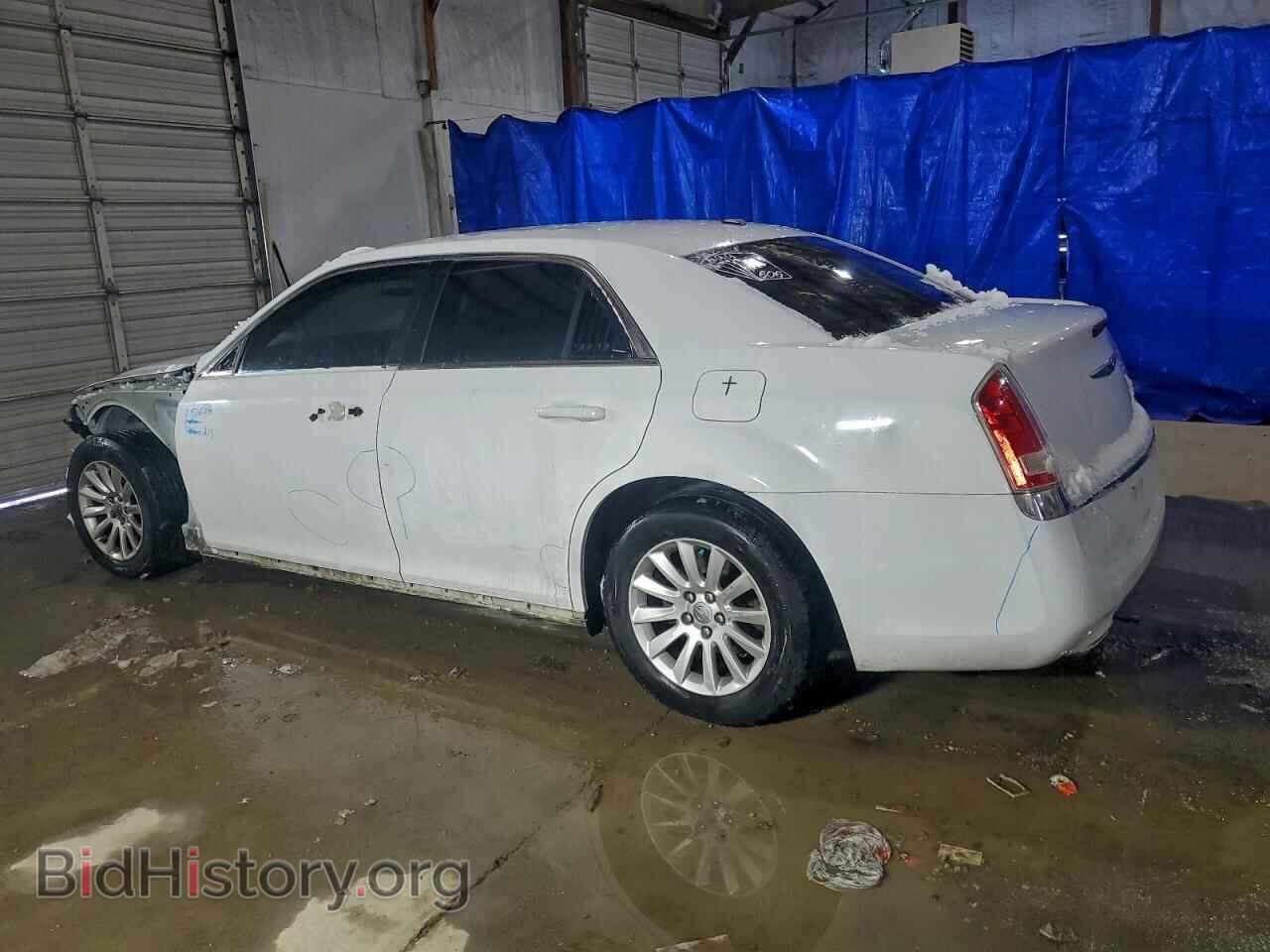 2013 CHRYSLER 300 - VIN: 2C3CCAAG5DH659378 - Фото 2