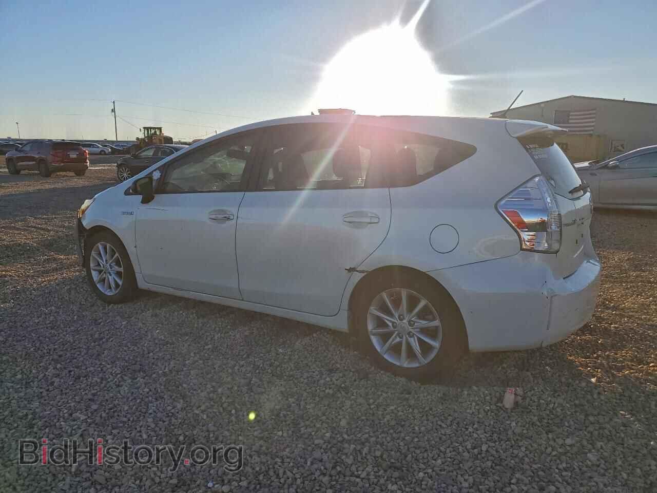 2014 TOYOTA PRIUS - VIN: JTDZN3EU2EJ013601 - Фото 2