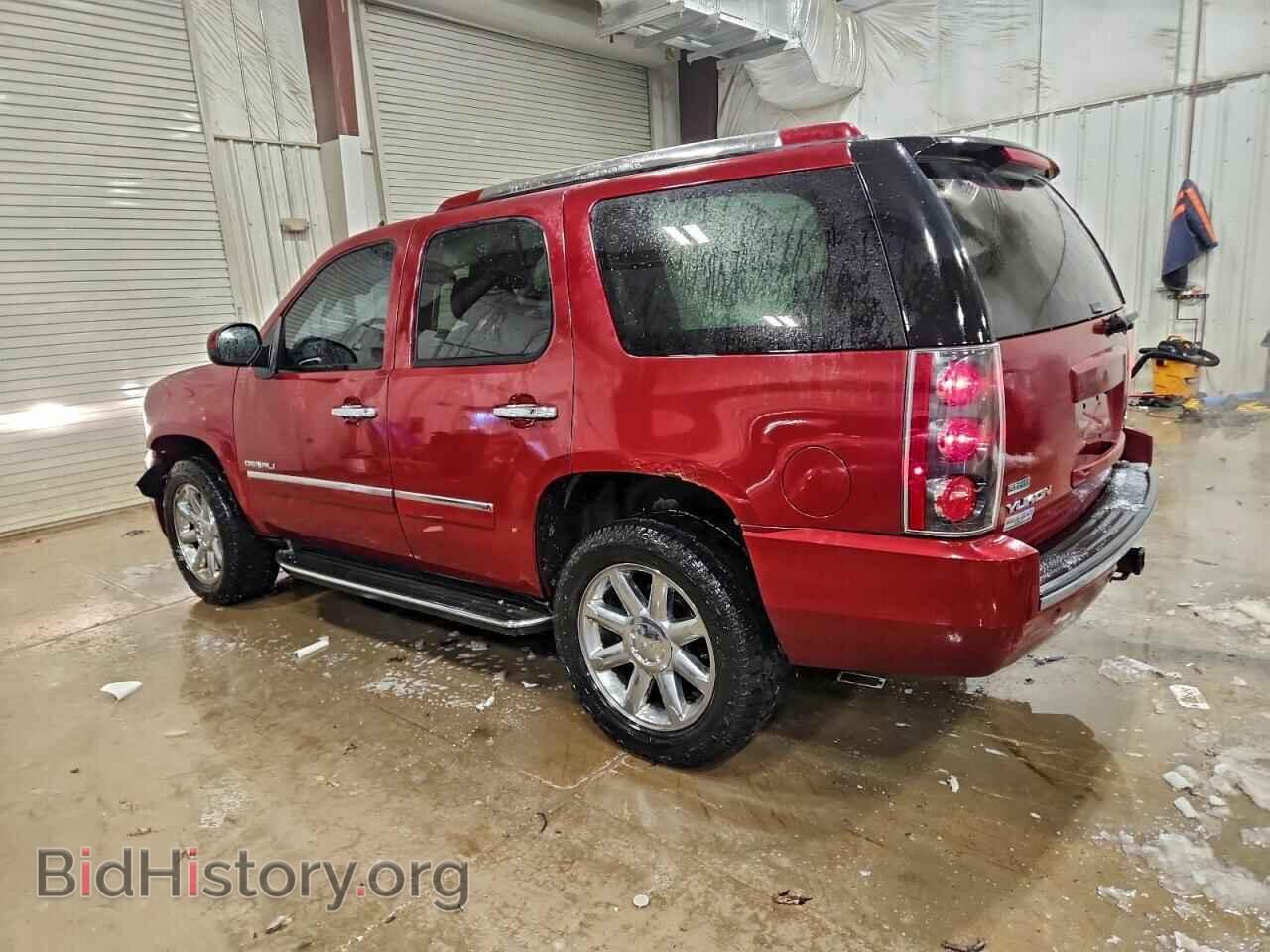 2011 GMC YUKON - VIN: 1GKS2EEFXBR208225 - Фото 2