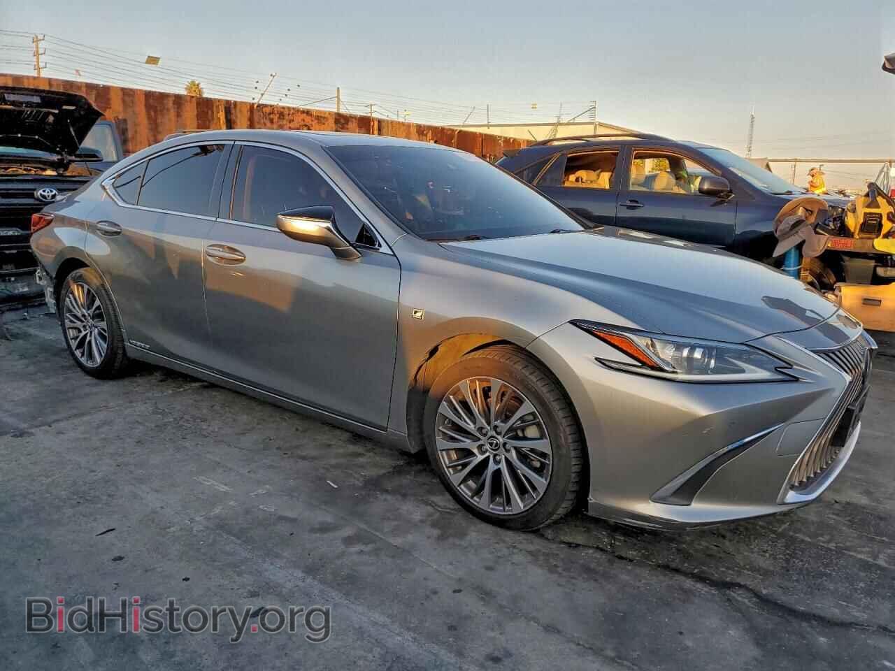 2019 LEXUS ES300 - VIN: JTHB21B19K2038704 - Photo 4