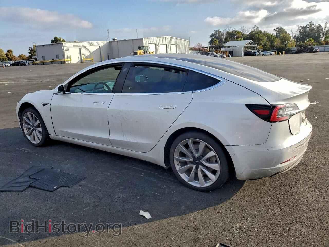 2018 TESLA MODEL 3 - VIN: 5YJ3E1EAXJF046248 - Photo 2
