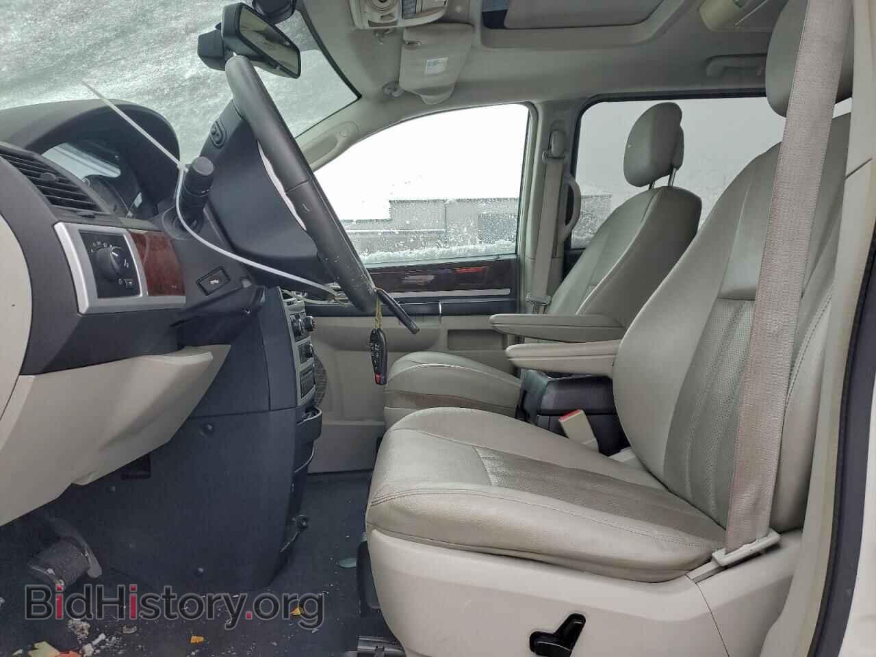 2010 CHRYSLER MINIVAN - VIN: 2A4RR8D10AR435102 - Photo 7