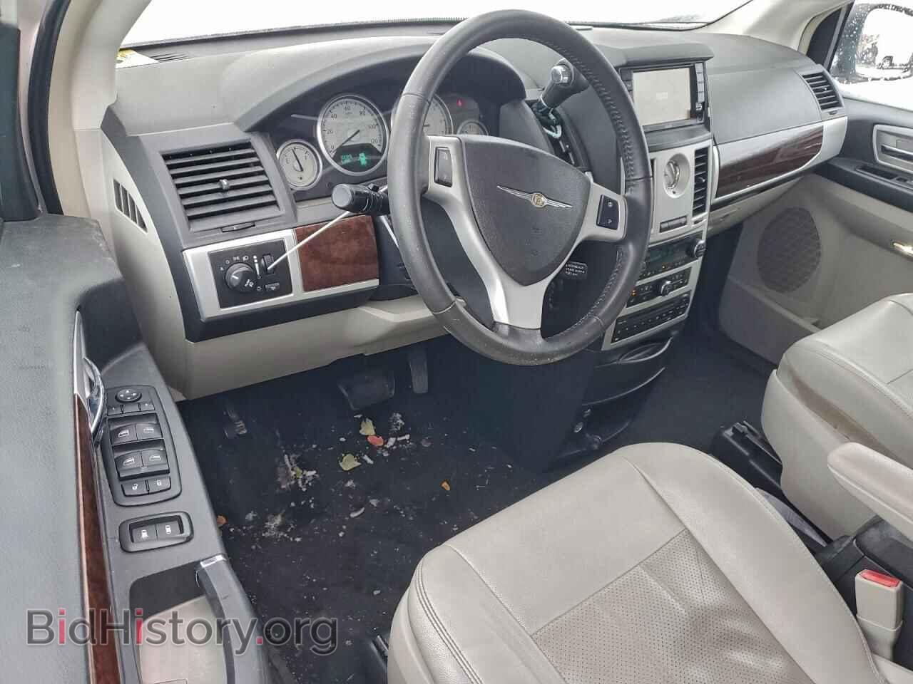2010 CHRYSLER MINIVAN - VIN: 2A4RR8D10AR435102 - Photo 8