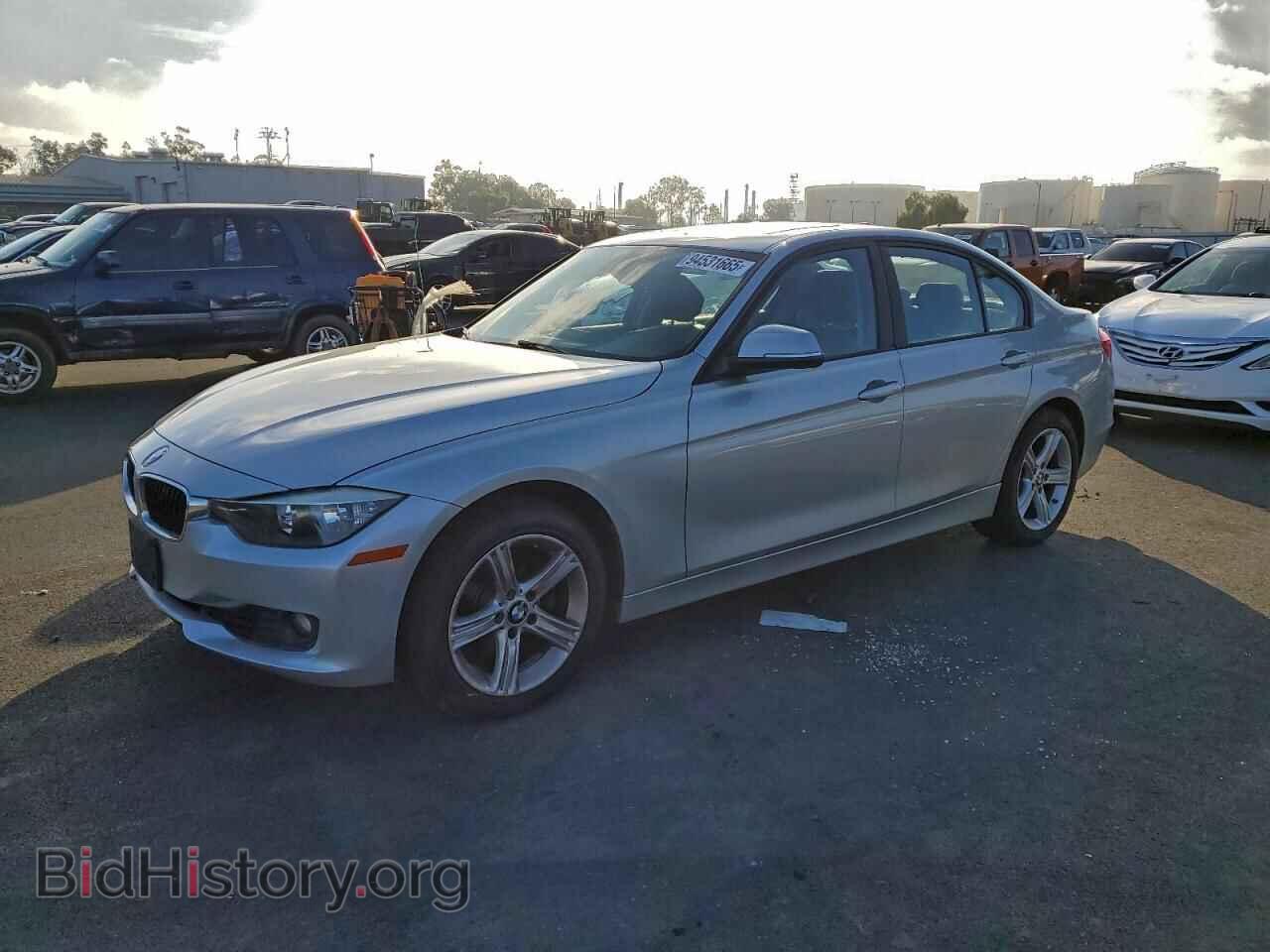 Photo WBA3C1C59DF438596 - BMW 3 SERIES 2013