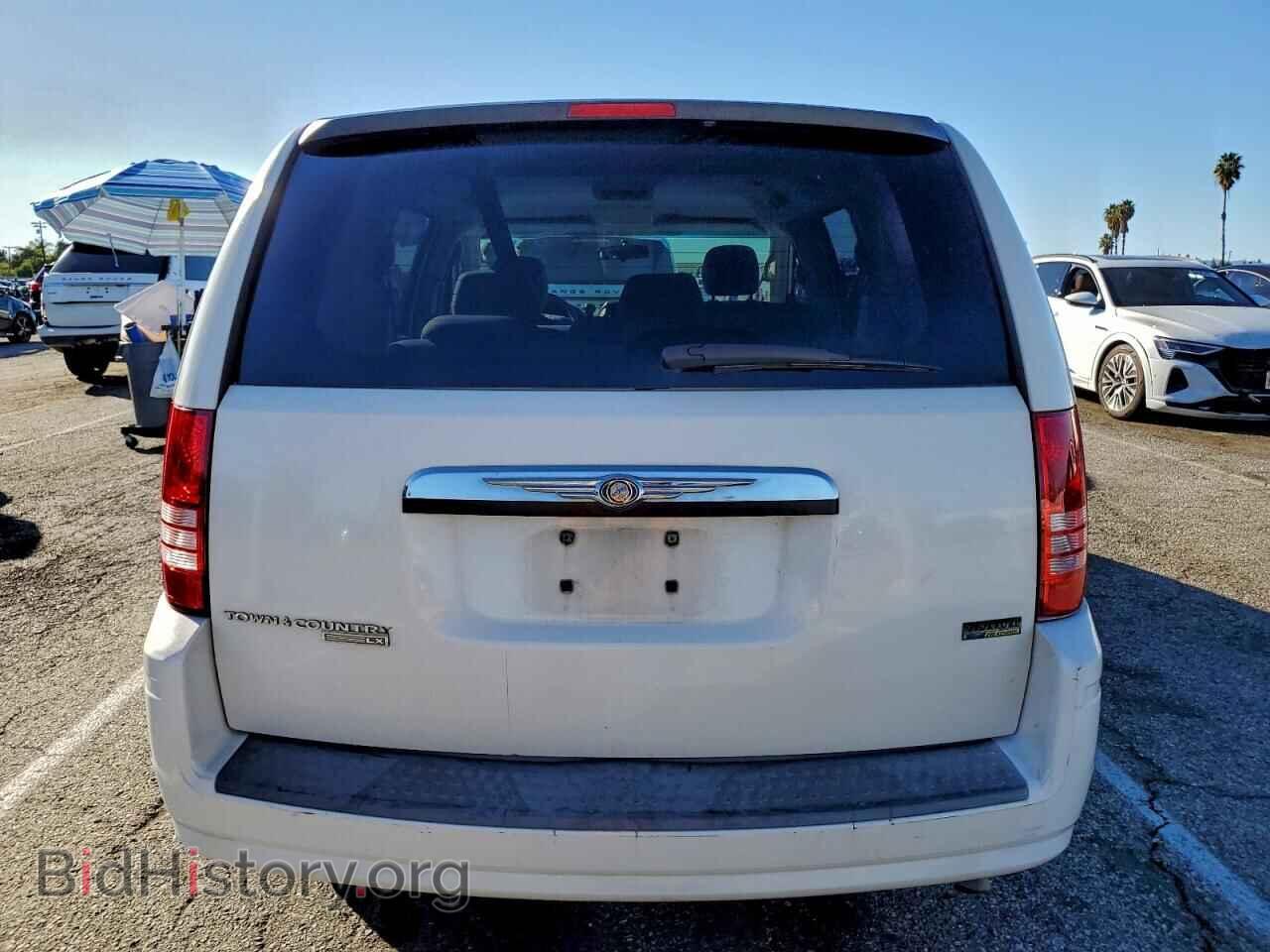 2008 CHRYSLER MINIVAN - VIN: 2A8HR44H98R734677 - Фото 6