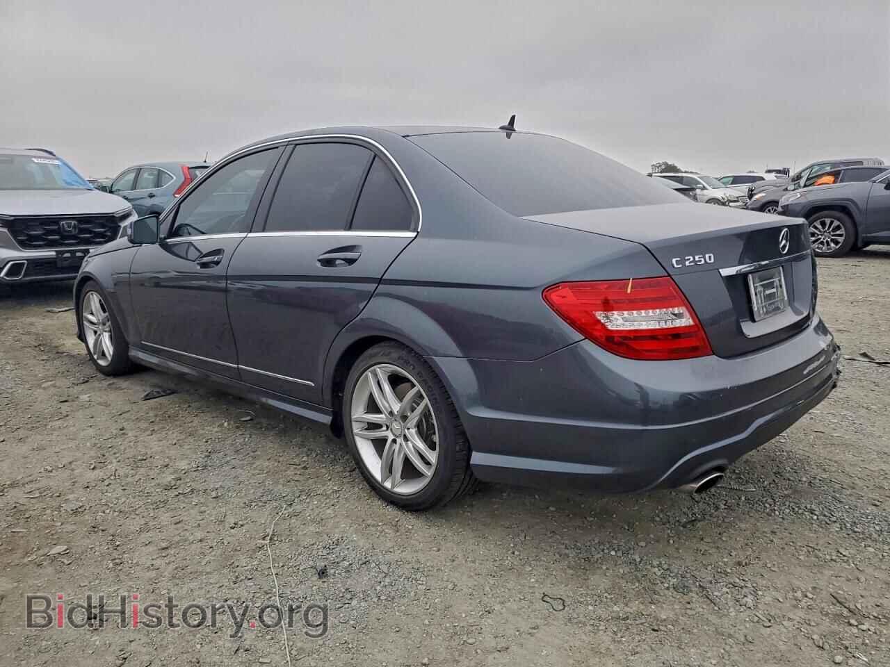 2013 MERCEDES-BENZ C-CLASS - VIN: WDDGF4HB3DR259258 - Фото 2
