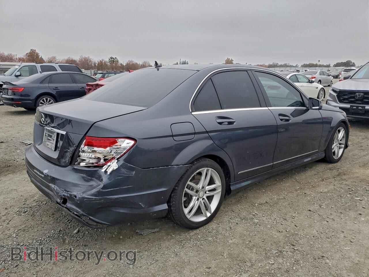 2013 MERCEDES-BENZ C-CLASS - VIN: WDDGF4HB3DR259258 - Фото 3