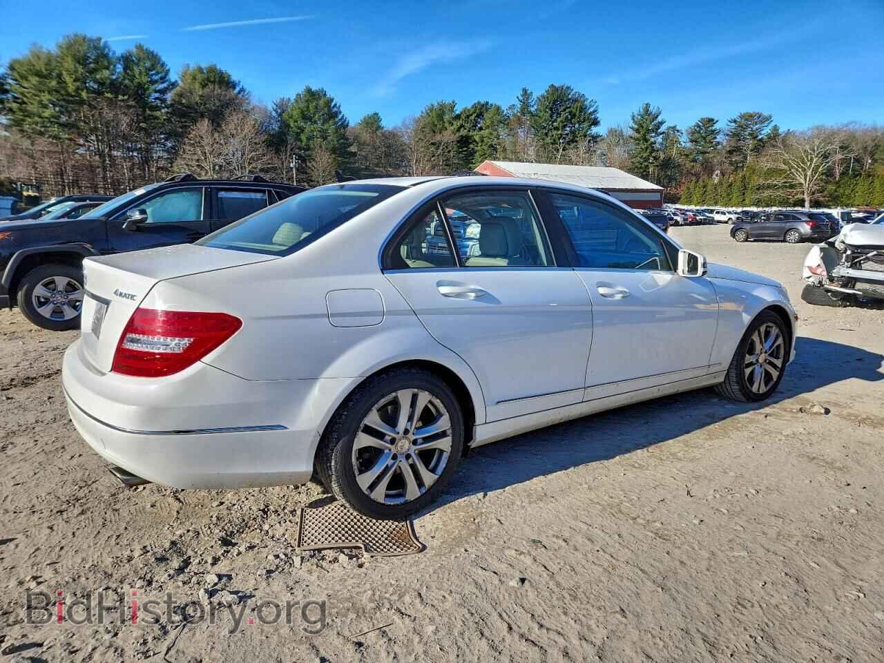 2013 MERCEDES-BENZ C-CLASS - VIN: WDDGF8AB2DR242565 - Фото 3