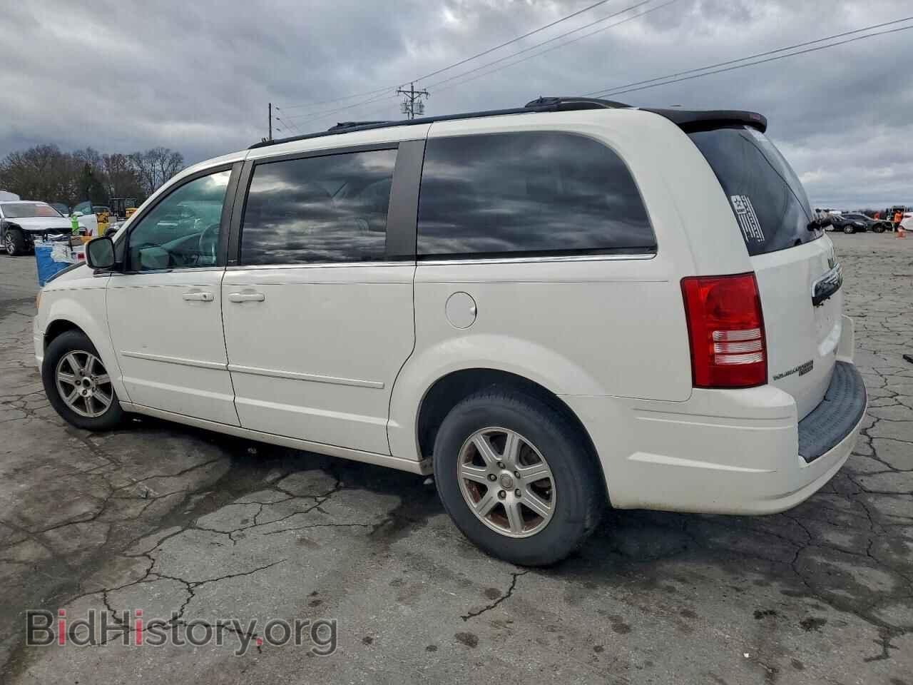 2008 CHRYSLER MINIVAN - VIN: 2A8HR54P58R153108 - Фото 2