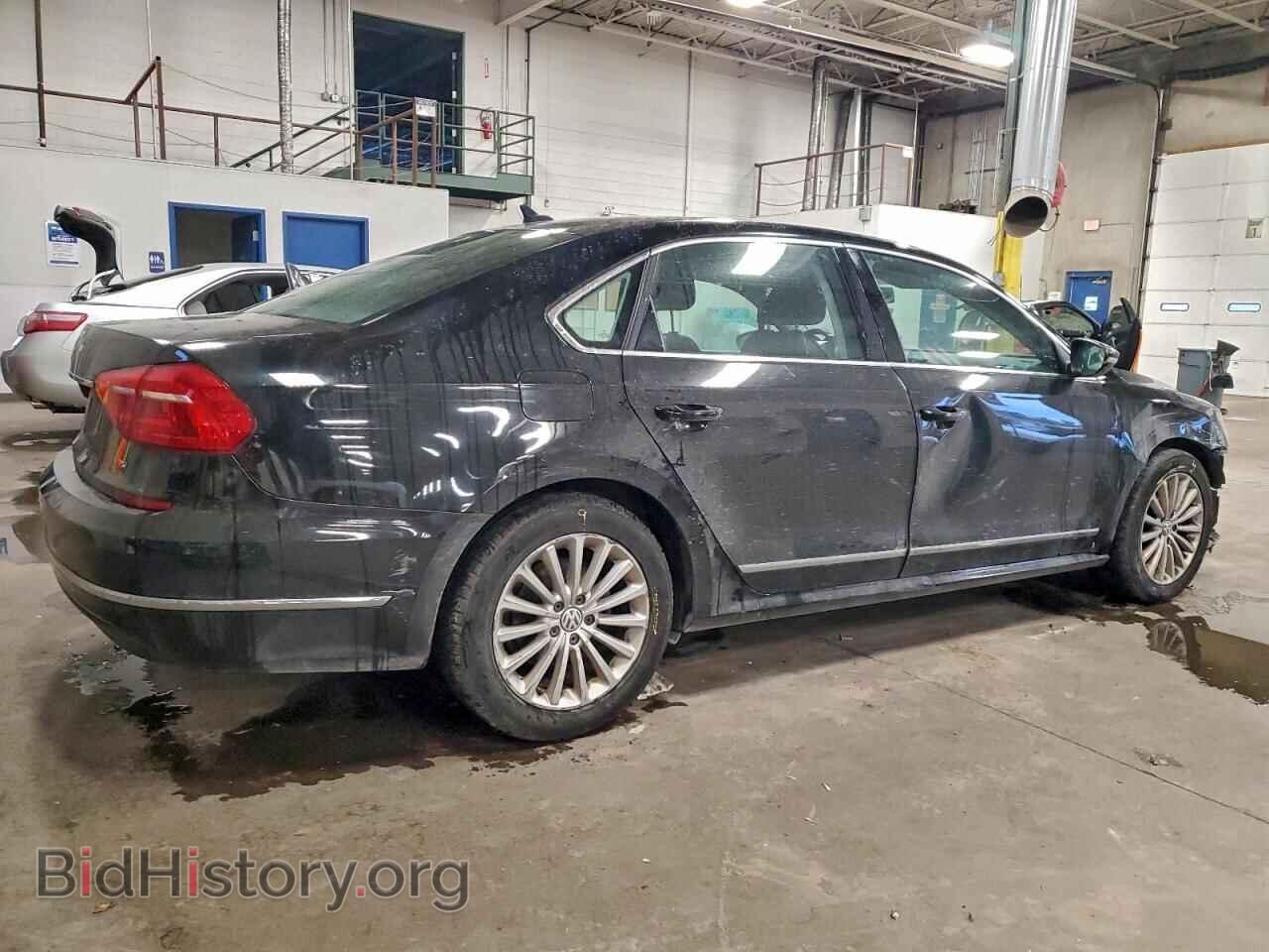 2016 VOLKSWAGEN PASSAT - VIN: 1VWBS7A30GC010585 - Фото 3