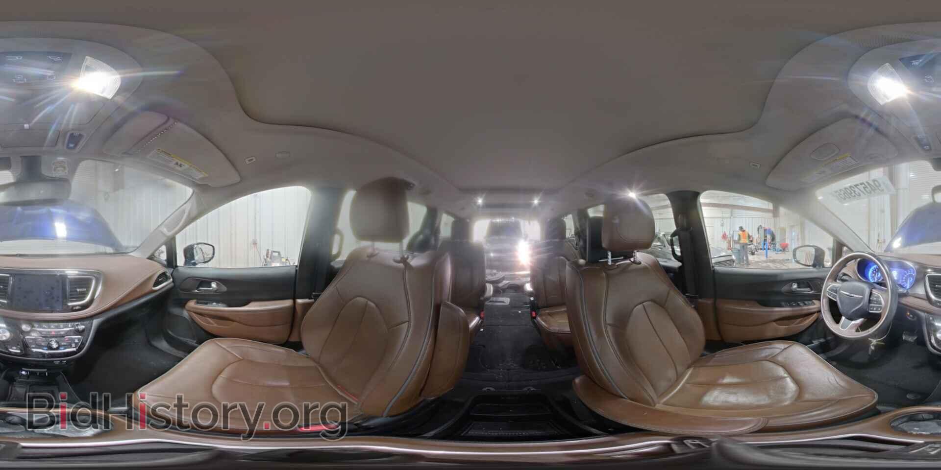 2018 CHRYSLER PACIFICA - VIN: 2C4RC1GG6JR210133 - Фото 16