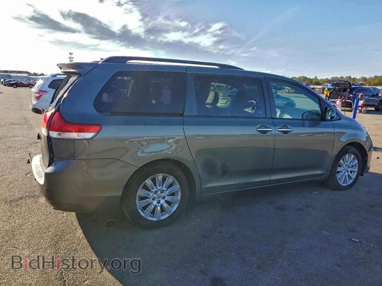 2012 TOYOTA All Models - VIN: 5TDDK3DC8CS043200 - Фото 3