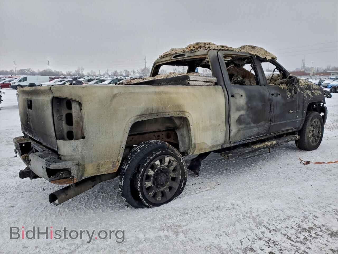 2018 GMC SIERRA - VIN: 1GT12UEY2JF133345 - Фото 3