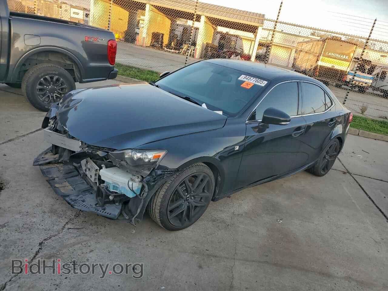Photo JTHBE1D21F5020103 - LEXUS IS 2015