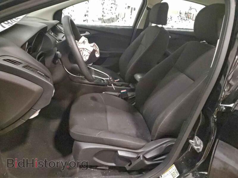 2016 Ford FOCUS (VIN 1FADP3FE0GL280681) — photo 7 of 13
