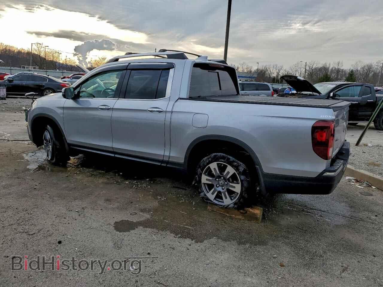2017 HONDA RIDGELINE - VIN: 5FPYK3F76HB038789 - Фото 2