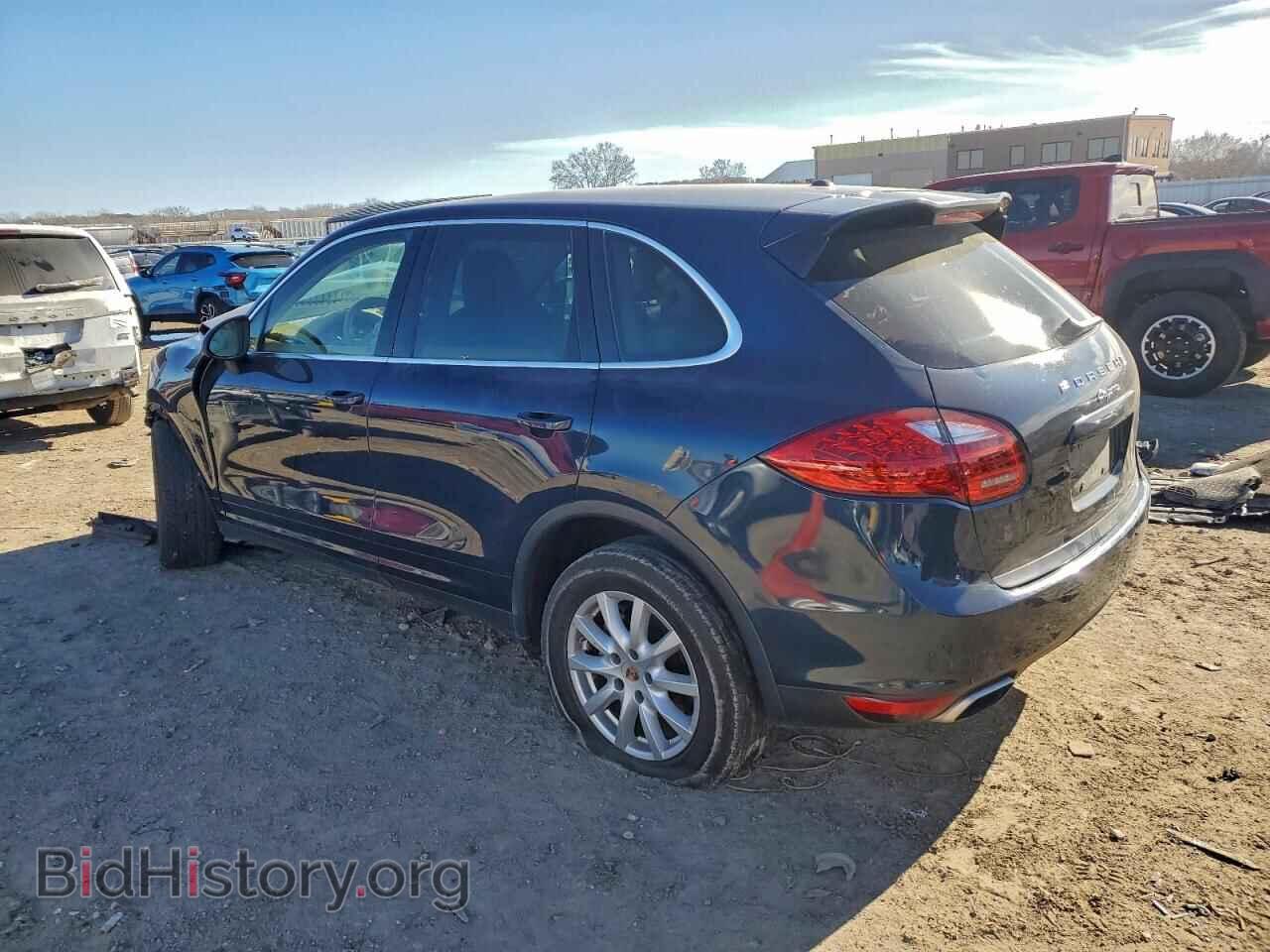 2013 PORSCHE CAYENNE - VIN: WP1AA2A20DLA19471 - Photo 2