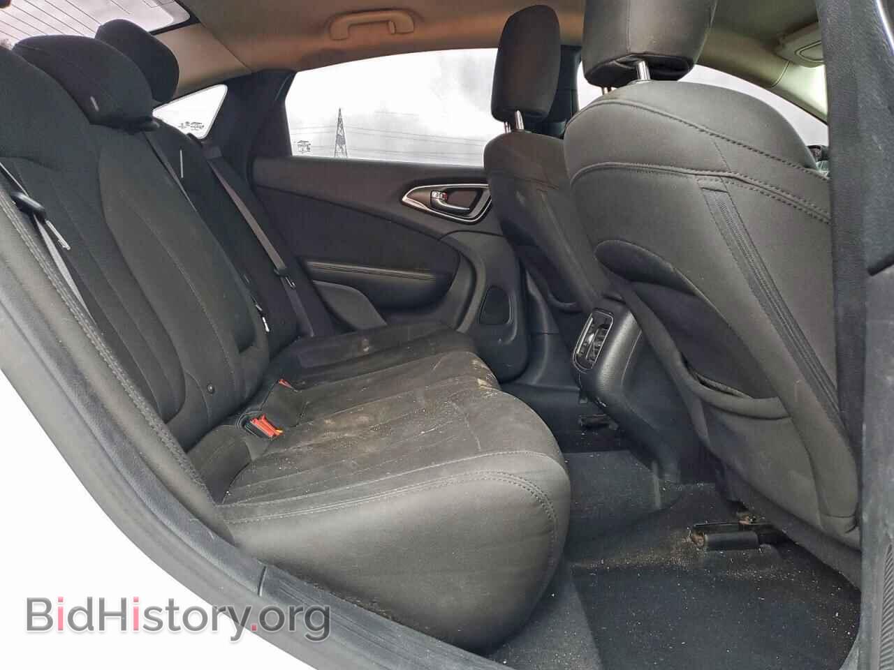 2016 CHRYSLER 200 - VIN: 1C3CCCAB8GN196759 - Photo 10