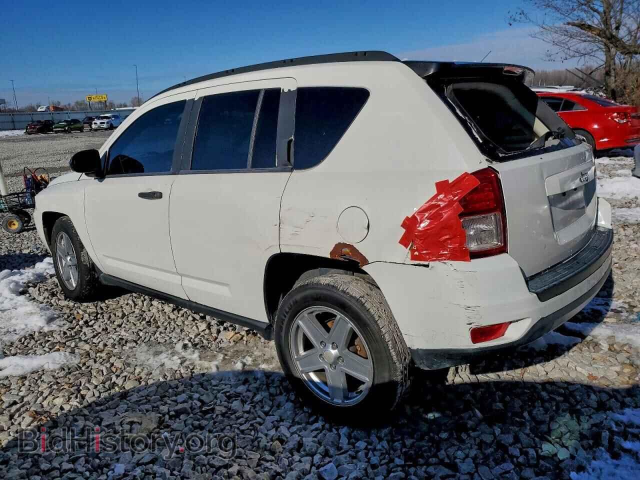 2007 JEEP COMPASS - VIN: 1J8FT47047D420564 - Photo 2