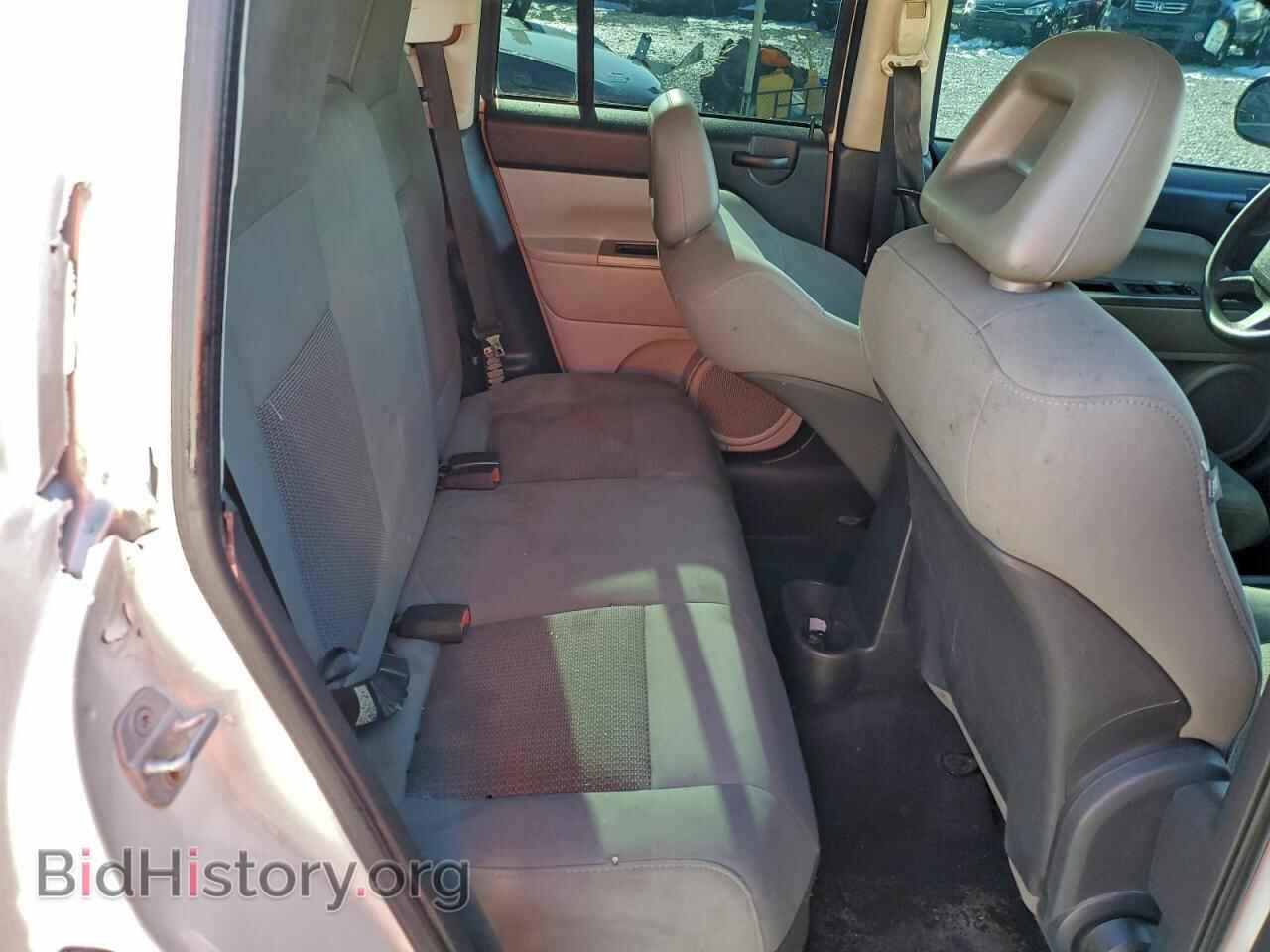 2007 JEEP COMPASS - VIN: 1J8FT47047D420564 - Photo 10