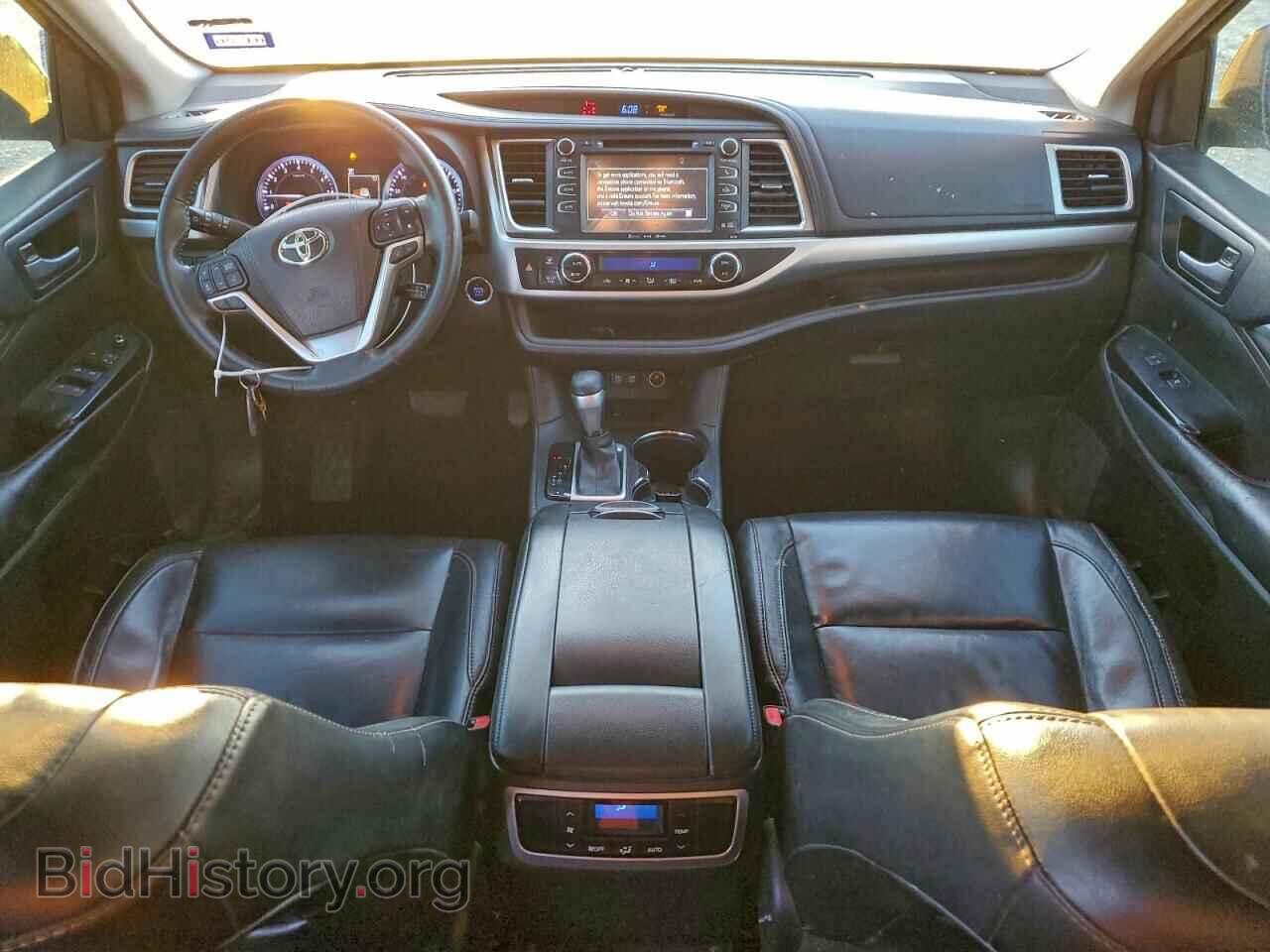 2017 TOYOTA HIGHLANDER - VIN: 5TDKZRFH7HS520124 - Фото 8