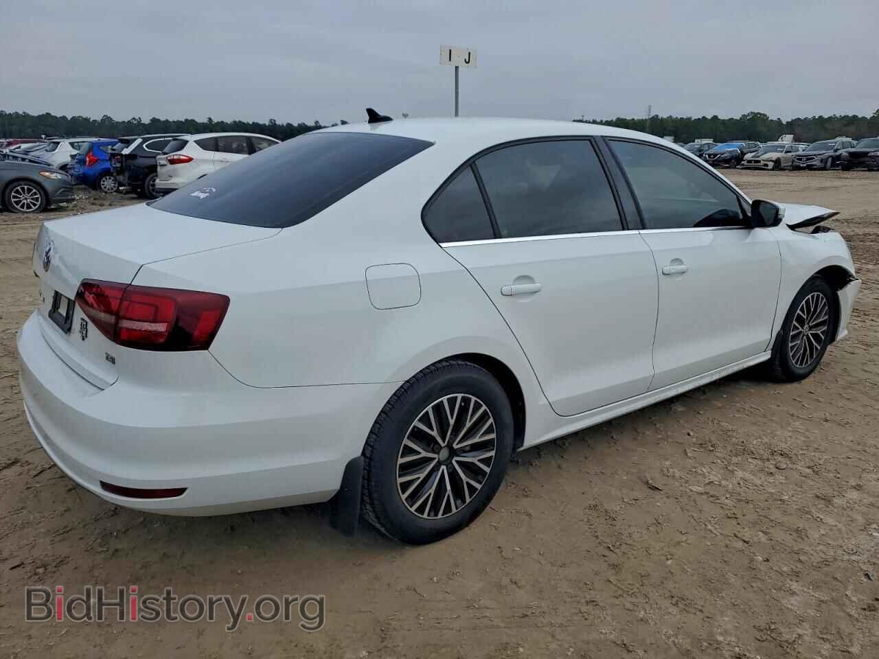 2018 VOLKSWAGEN JETTA - VIN: 3VWDB7AJ5JM223836 - Фото 3