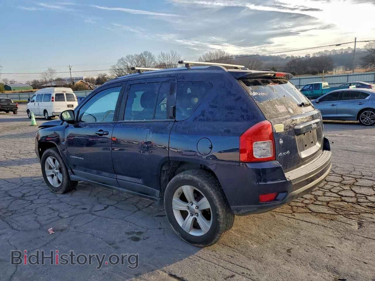 2012 JEEP COMPASS - VIN: 1C4NJDEB3CD659823 - Photo 2