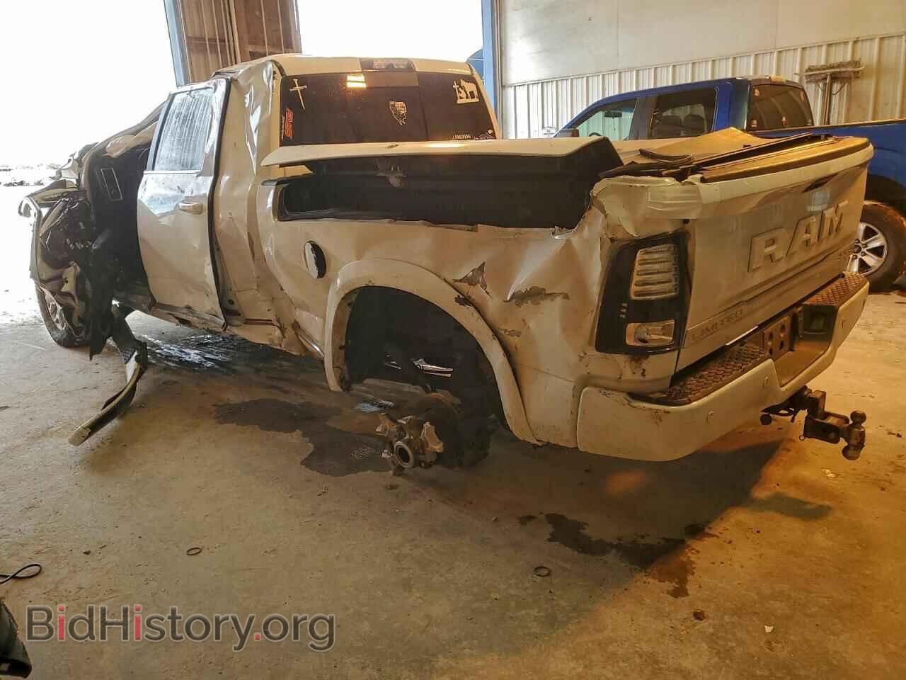 2018 RAM 2500 - VIN: 3C6UR5PL2JG405897 - Фото 2